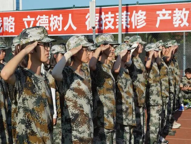 微信图片_20251003214441.jpg